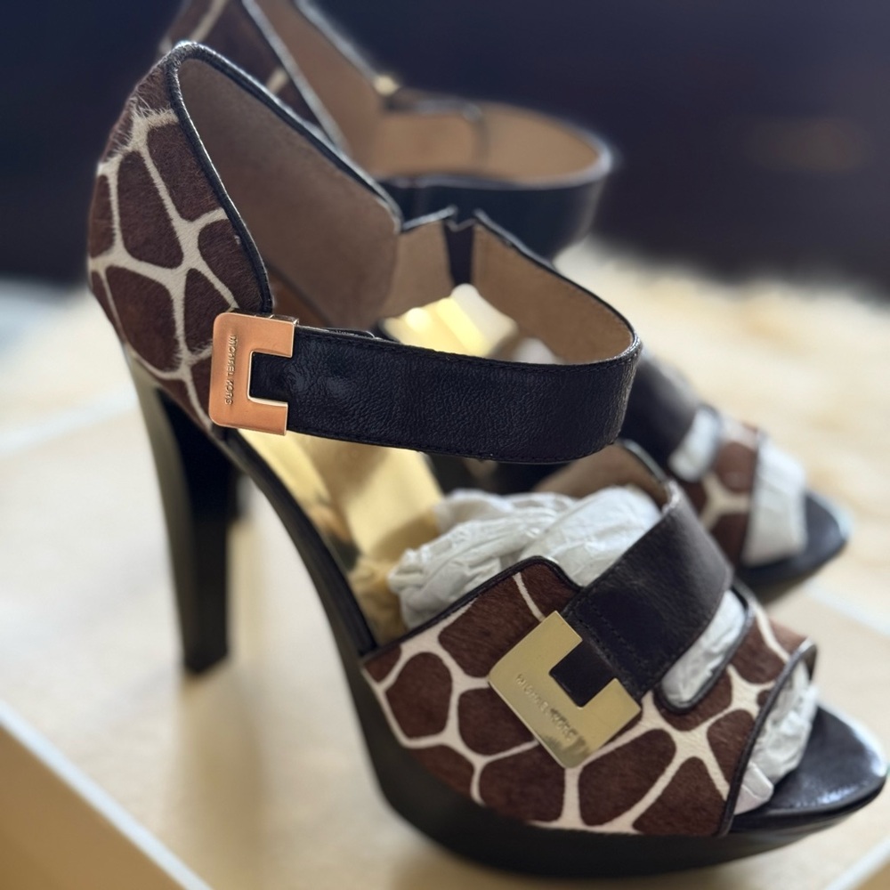 Micheal Kors platform